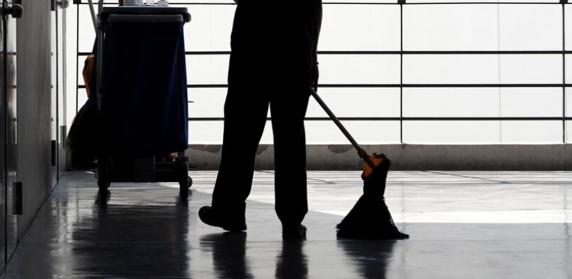 Commercial carpet steam cleaning service in an office in LA, CA